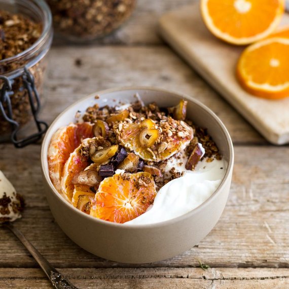 Granola s datlemi