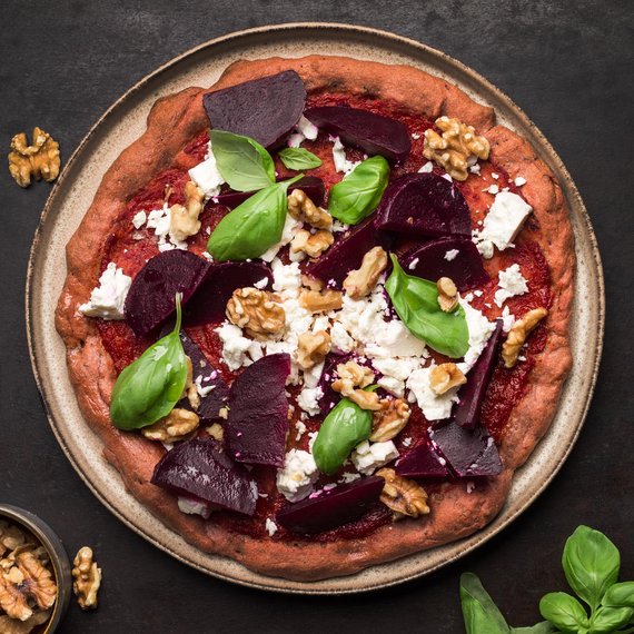 Celozrnná pizza s červenou řepou
